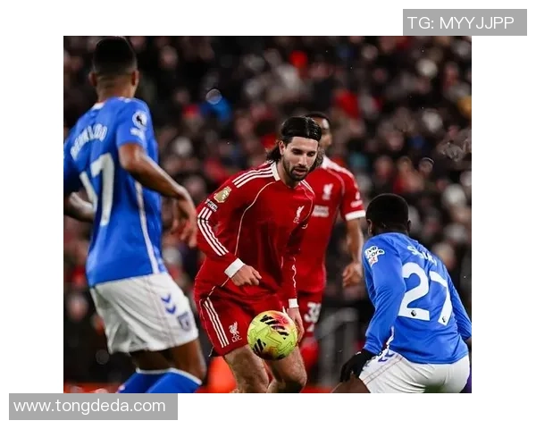 尤文图斯逆袭巴萨5-1大胜引发全场震撼精彩集锦回顾