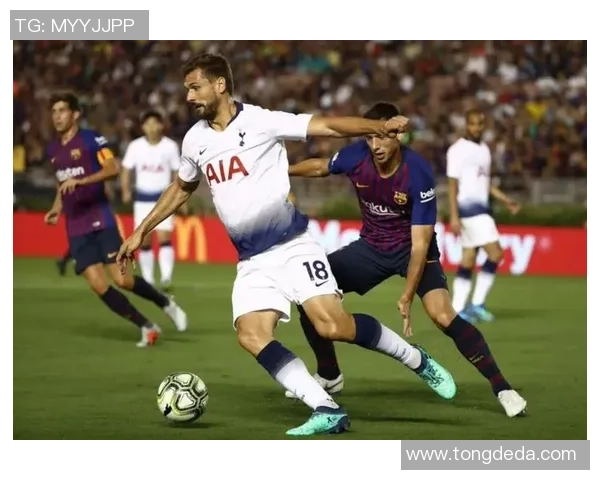 欧联杯激战巴萨与热刺互交白卷逆转瞬间点燃全场激情